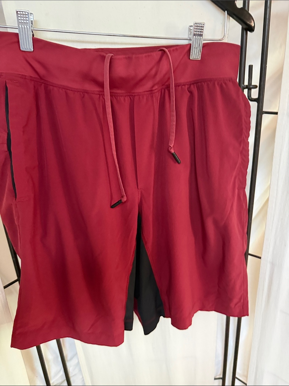 Lululemon Drawstring Active Shorts in Deep Red
